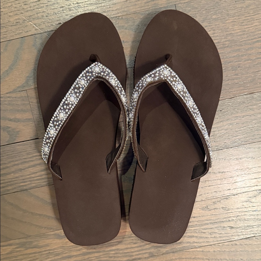 Chic Brown Sandals with Rhinestone Accents